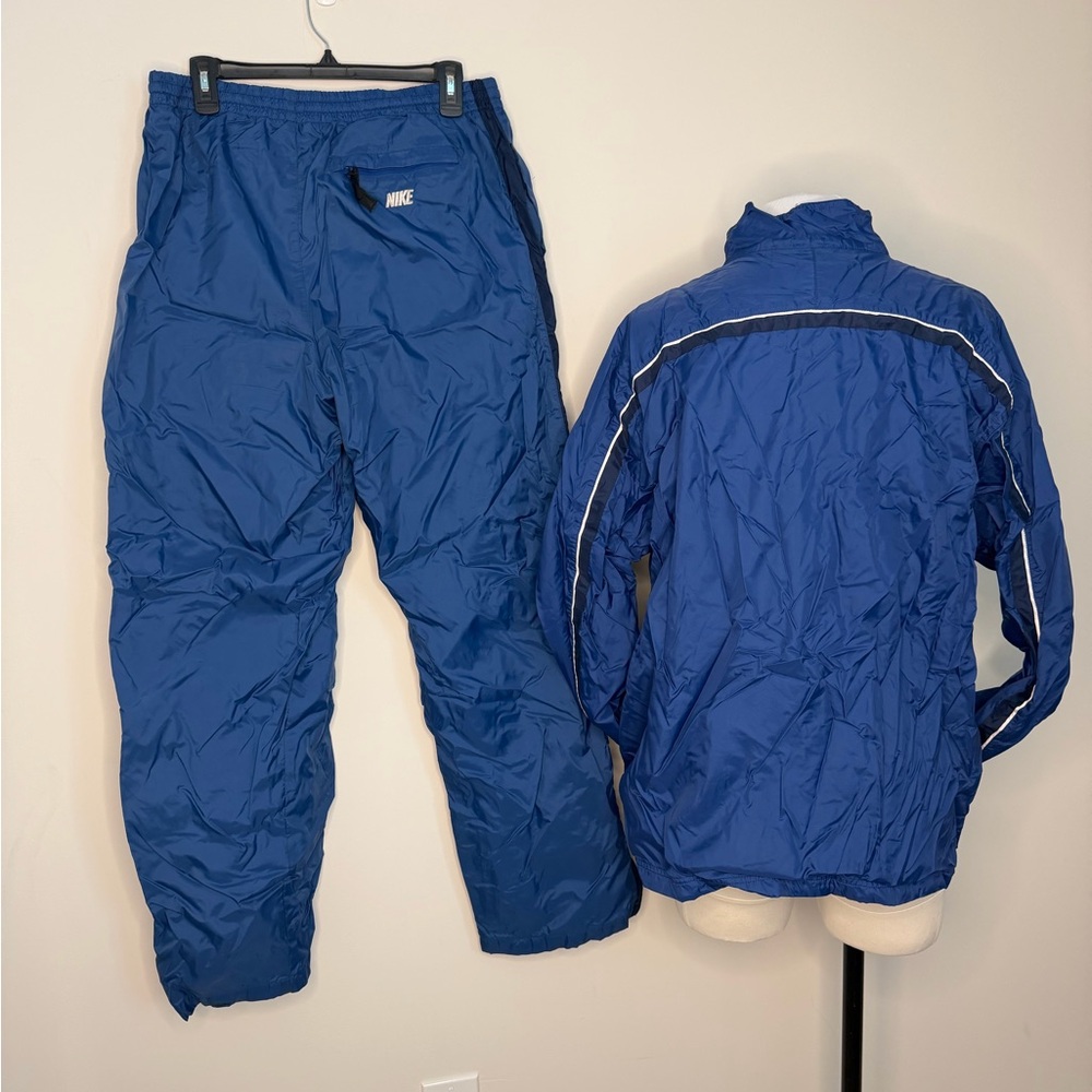 Nike Men's Blue Windbreaker Jacket and Pants - Picture 3 of 8